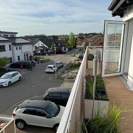 Spacy 3 Bedroom Sleeping Couch Work&travel Close To Heidelberg *